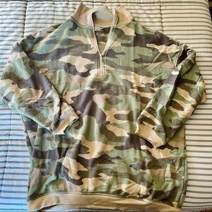 Aerie Camo Pullover Sweatshirt 1/4 Zip Size Medium